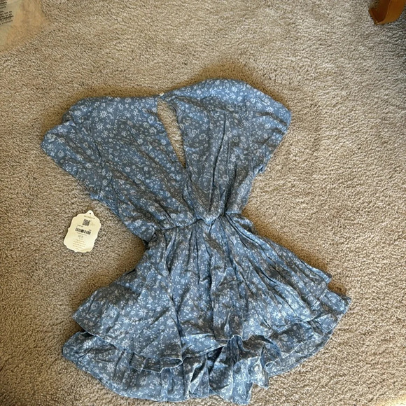 NWT Blue Floral Altar’d State Size Small Ruffle Romper - Picture 5 of 5